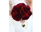 Бордовый свадебный букет из хризантем