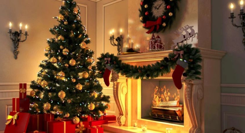 Искусственная новогодняя елка различной высоты с набором шаров для украшения в подарок со скидкой до 54%