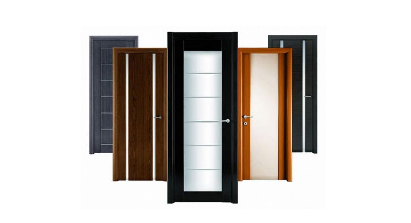 Скидки до 70% на межкомнатные двери выставочного образца в салоне дверей и комплектующих «Комфорт».