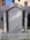 Мраморный памятник  с аркой на могилу №10