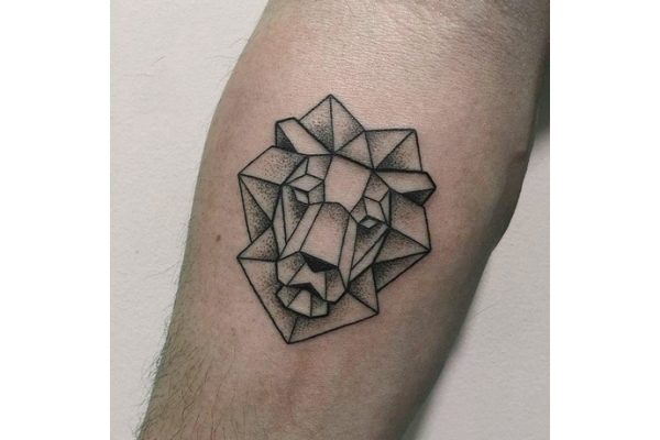 Стиль татуировки геометрия