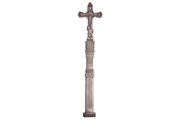 Крест на могилу из мрамора
