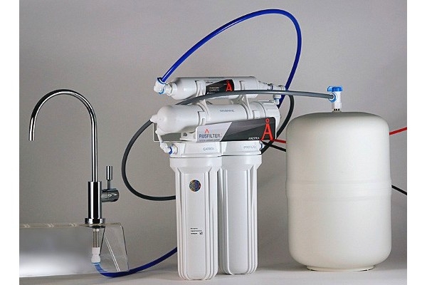 Установка с подключением фильтров очистки воды