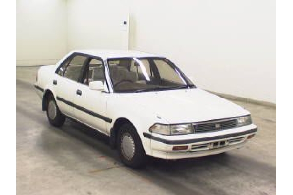 Toyota CORONA ST170 - 1989 год