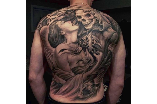 Сделать татуировку на всю спину