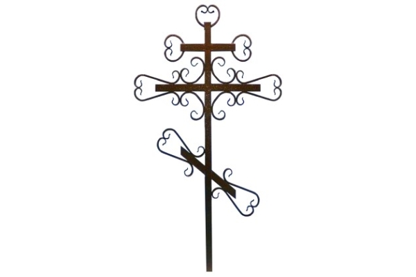 Металлический крест на кладбище №6