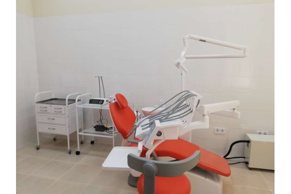 Первичный прием врача стоматолога-терапевта