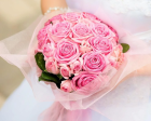 Свадебный букет из розовых роз