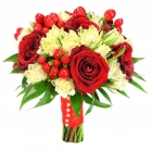 Букет невесты с белыми и красными розами