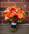 Букет невесты с оранжевыми розами