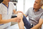 Лечение артрита коленного сустава пенсионерам 