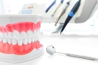 Восстановление зуба композитом светового отверждения с использованием анкерного штифта (титан)