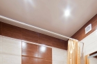 Сатиновый натяжной потолок для ванной комнаты 3м2